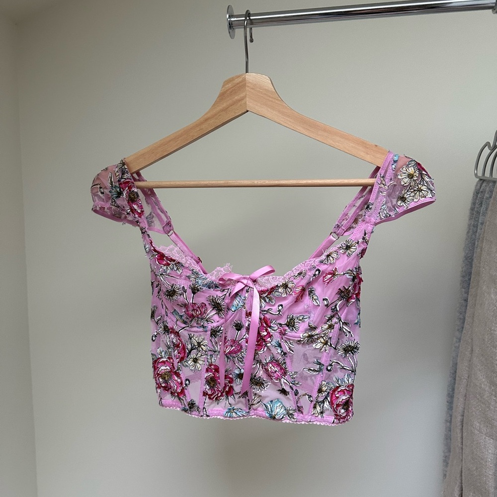 VS Floral Embroidered Cap Sleeve Corset Top